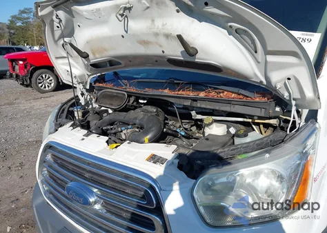 2015 Ford Transit-250 z USA, uszkodzony, nr VIN 1FTNR2XM1FKB33458